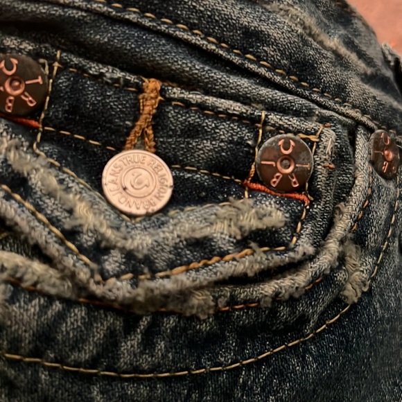 New W/Tags True Religion Low Rise Distressed Berkeley Flare jeans - Picture 8 of 9